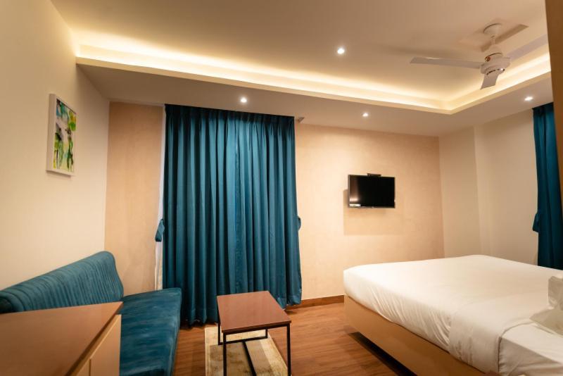 Hotel Ocean Blue Visakhapatnam Exterior foto