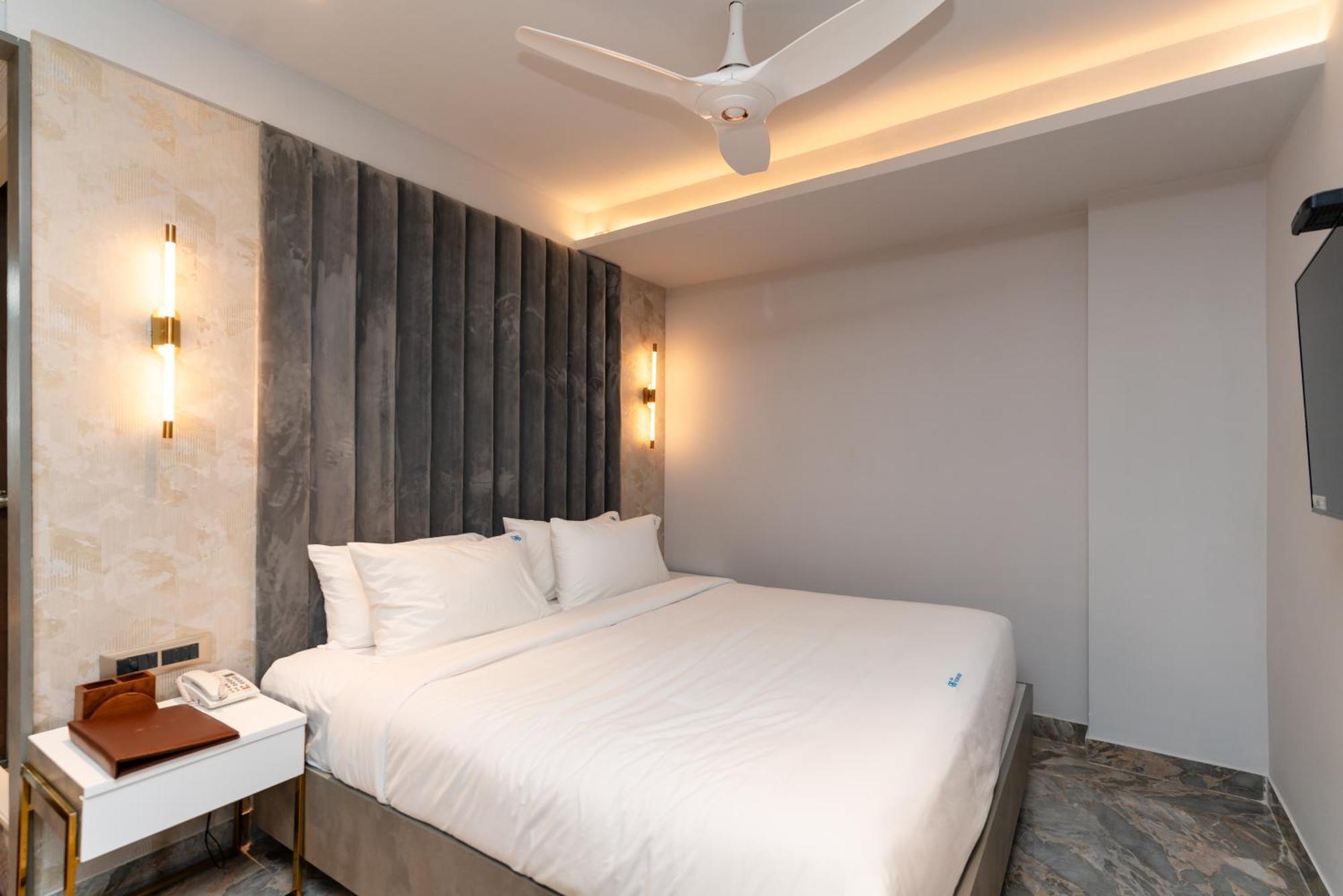 Hotel Ocean Blue Visakhapatnam Exterior foto